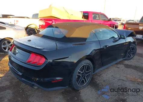 2022 Ford Mustang Ecoboost Premium z USA, uszkodzony, nr VIN 1FATP8UHXN5103028